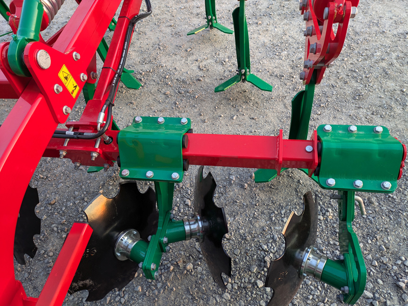 Agro-Masz Grubber Runner30